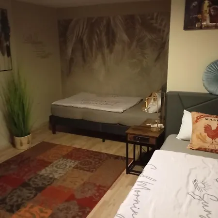 Zimmerflair Waldecker Land *